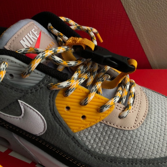Nike AirMax 90’s - Picture 4 of 4